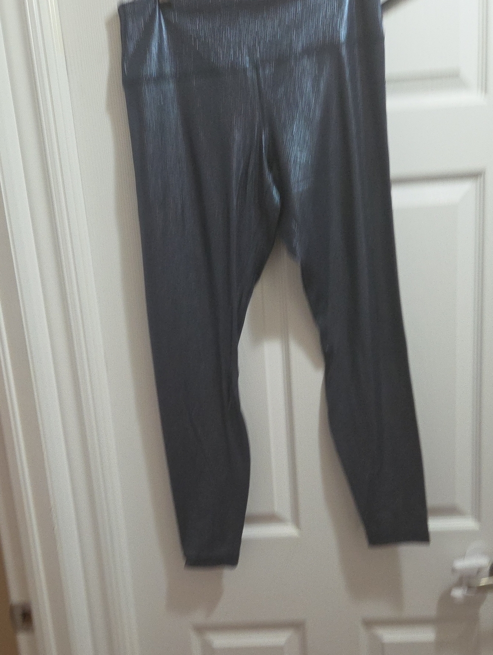 lululemon athletica Men's Shiny Black Jogger Leggings